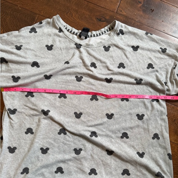 Disney Mickey Mouse Gray Knit Pajama‎ Top Long Sleeve - Picture 6 of 9